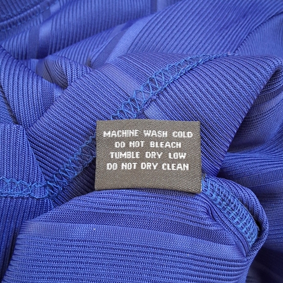 Pronti Collection, MEN'S Medium, Deep Cobalt Blue Top - Picture 6 of 9